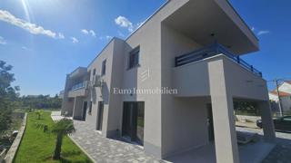Jadranovo casa di nuova costruzione