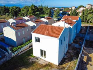 Istria - Funtana - casa con giardino