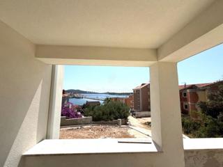 Rogoznica-appartamento in ottima posizione vicino al mare