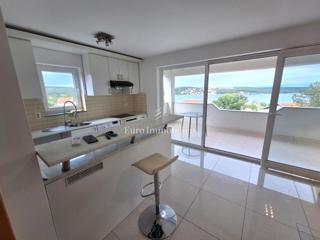 Appartamento vicino alla spiaggia con vista mare