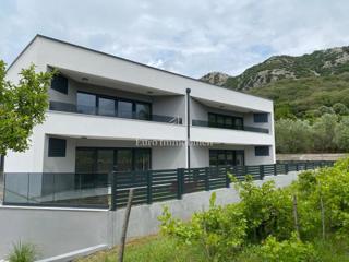 Appartamento con giardino vicino a Baška