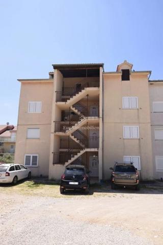 Pirovac - appartamento vicino al mare