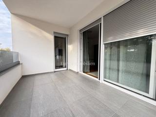 Novalja – Appartamento in una nuova costruzione con piscina 