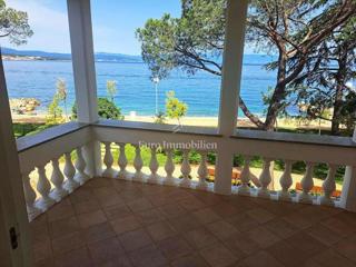 Exclusive apartment first row to the sea, Malinska - island Krk