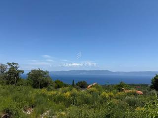 Raša - terreno edificabile con vista mare