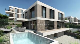 Krk - terreno con progetto per una casa bifamiliare