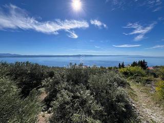 Terreno edificabile con vista mare