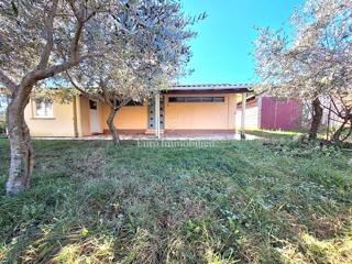 Casa a un piano da ristrutturare nei dintorni di Malinska