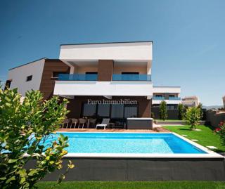 Novalja - villa di lusso con piscina