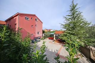 Pirovac - condominio vicino al mare