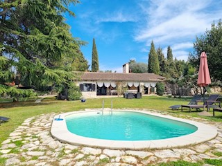 Stone villa with sea view in Umag