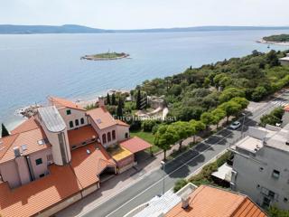 NOVI VINODOLSKI, appartamento, seconda fila dal mare