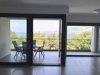 Klenovica, appartamento in prima fila sul mare