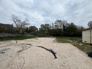 Labin - terreno edificabile con permesso di costruire