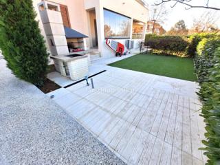 Appartamento con giardino a 100 metri dalla spiaggia!