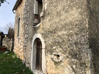 Isola di Krk – Casa in pietra con ampio giardino