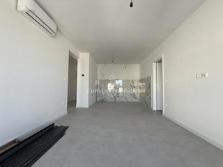 Makarska - nuovo appartamento con vista mare e montagna