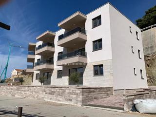 New construction with a beautiful view of the sea, Baška Voda