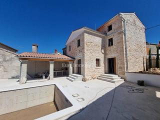 Bellissima tenuta nell'Istria centrale