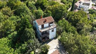 Crikvenica, una bella casa in una posizione tranquilla