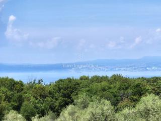 Terreno edificabile con vista mare