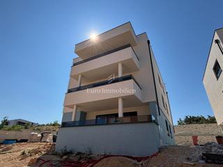 Novaglia – Appartamento con terrazza in nuova costruzione