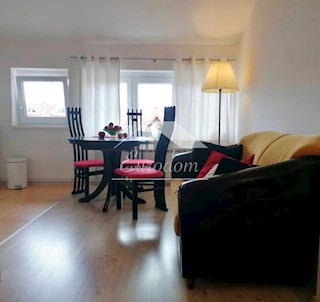 MAKSIMIR – APPARTAMENTO OŽEGOVIĆEVA, 38,99 m² – RISTRUTTURATO, ARREDATO, SUBITO ABITABILE!