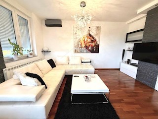 Appartamento di lusso in vendita a Remete – 138 m²