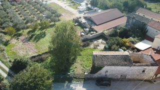 Casa in pietra da ristrutturare, nei pressi di Poreč