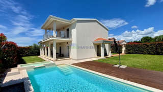 Villa indipendente con piscina, Poreč, Istria