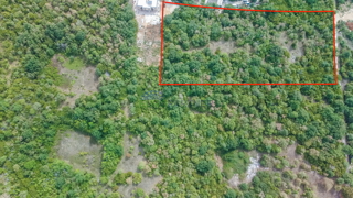 Parenzo, terreno a 4 km dal mare