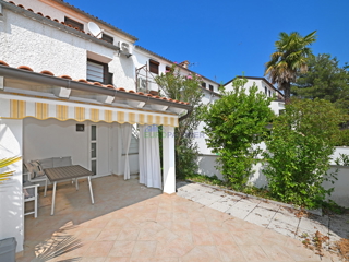 OPPORTUNITÀ PERFETTA VICINO AL MARE - appartamento quadrilocale con giardino – Červar Porat, 500 m dal mare