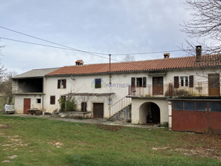 Una spaziosa tenuta di campagna nelle vicinanze di Gimino