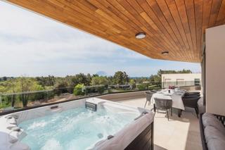 Attico con vista mare, a 800 m dal mare, dintorni di Parenzo