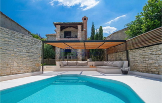 Istria, Baderna, autentica casa in pietra dopo la ristrutturazione