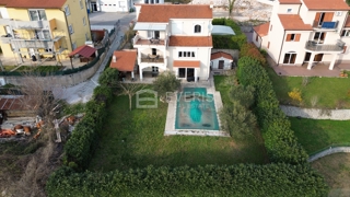 Marinići, Viškovo, 250m2