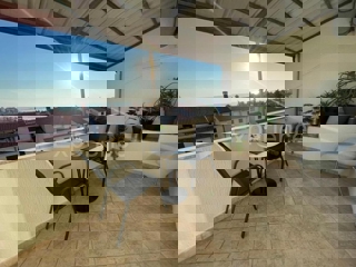 Parenzo - appartamento con 3 camere da letto, VISTA MARE!