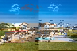 POSIZIONE ESCLUSIVA - lussuosa villa (400 m²) con VISTA MARE aperta!