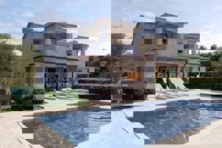 Zona Parenzo: Casa bifamiliare con piscina (3 camere da letto), VISTA MARE