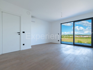 ISTRIA, Umago - appartamento in un nuovo edificio con garage, 3. piano, ASCENSORE!