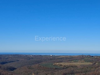 Nelle vicinanze di Buie - terreno edificabile con permesso di costruzione, VISTA MARE!