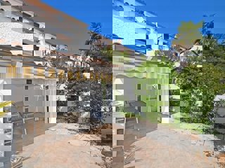 Červar Porat - elegante APPARTAMENTO CON GIARDINO, completamente ristrutturato!