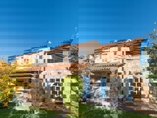 Nelle vicinanze di Parenzo - 1.000 m dal mare, villa mediterranea con piscina!