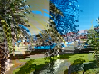 POSIZIONE ESCLUSIVA! Crveni Vrh - appartamento con spaziosa terrazza, a 130 metri dal mare!