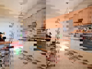 OCCASIONE! Cittanova - a 500 m dalla spiaggia, appartamento al 1. piano, VISTA MARE!