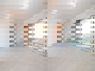 Vicino a Parenzo - a circa 1,8 km dal mare, appartamento in un nuovo edificio, deposito, ASCENSORE!