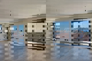 Parenzo, attico esclusivo vista mare con terrazza sul tetto