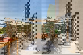 ISTRIA, Parenzo - elegante casa di nuova costruzione, a 1.000 m dalla spiaggia!