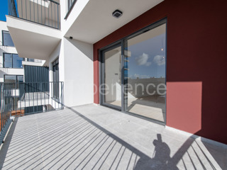 ISTRIA, Umago - appartamento con spazioso balcone (11,67 m²), 1. piano, ASCENSORE!