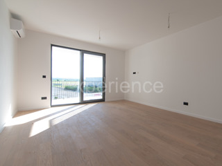 ISTRIA, Umago - appartamento in edificio di nuova costruzione, 1. piano, garage, ASCENSORE